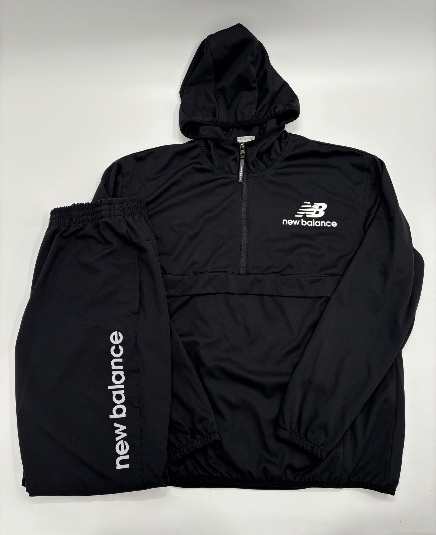 NEW BALANCE TRACKSUIT