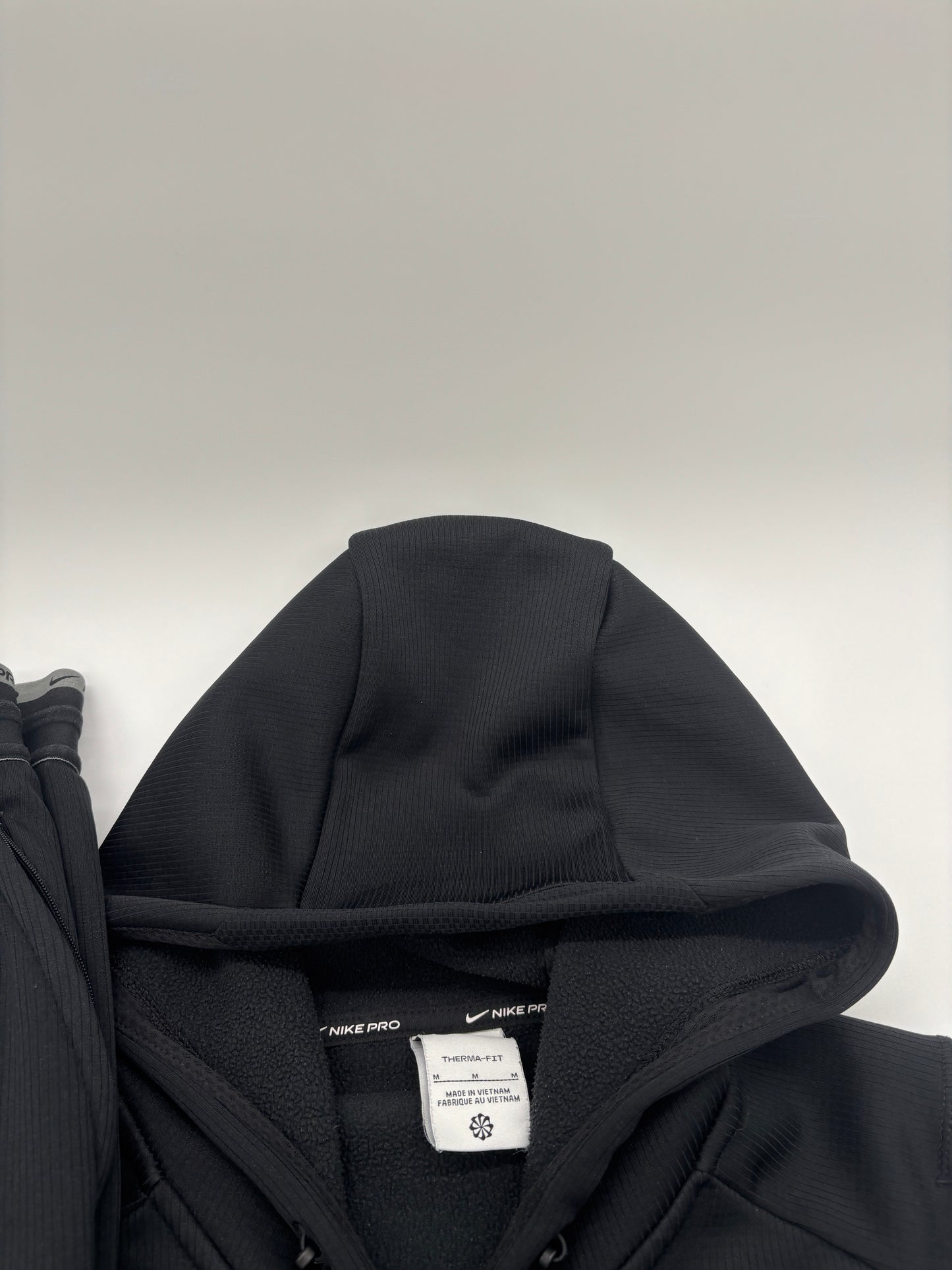 NIKE THERMA TRACKSUIT