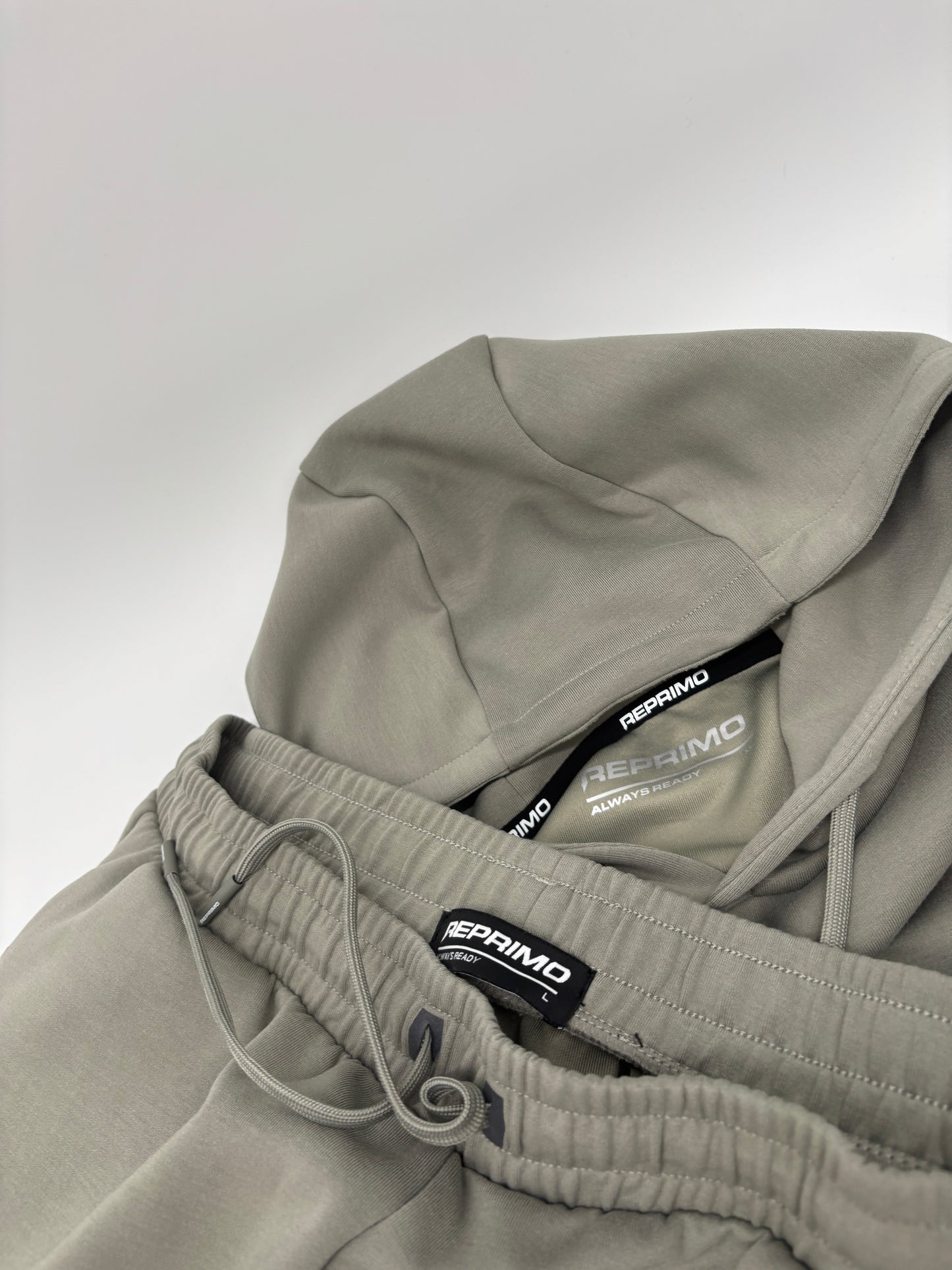 REPRIMO TRACKSUIT