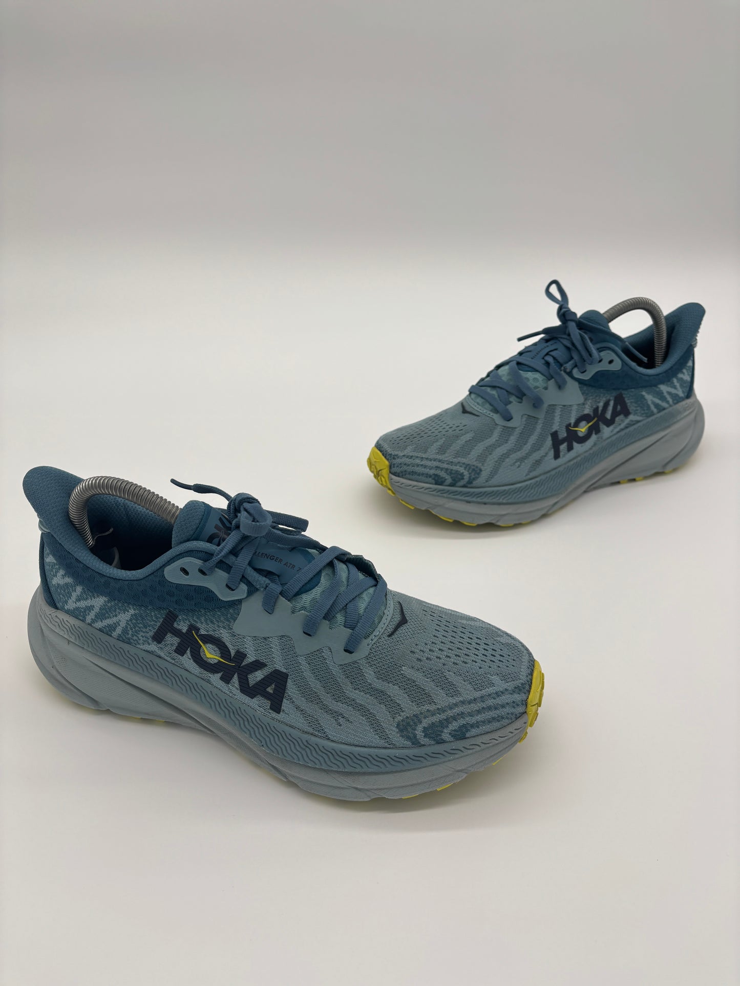 HOKA TRAINERS