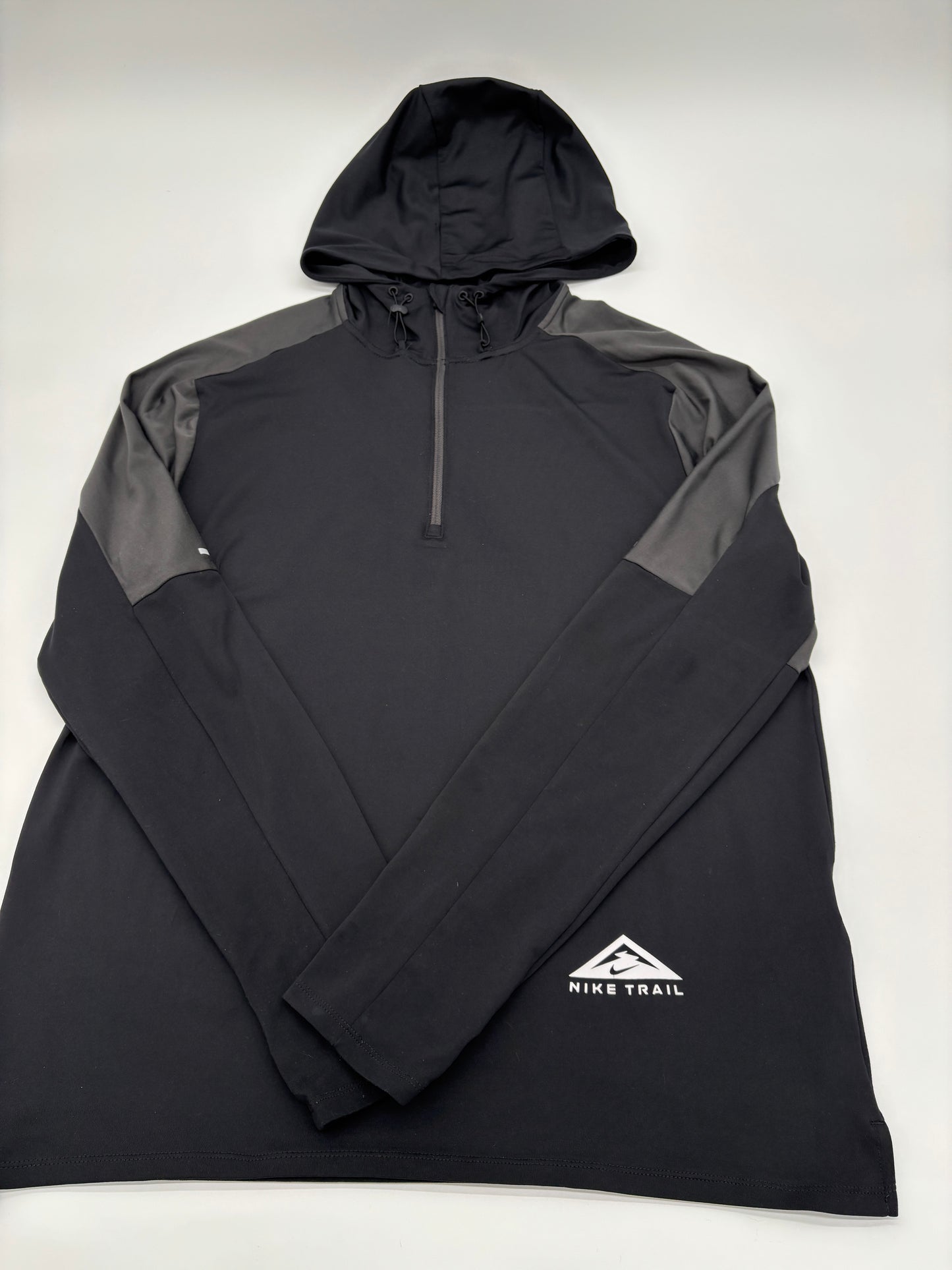 NIKE TRAIL HOODIE