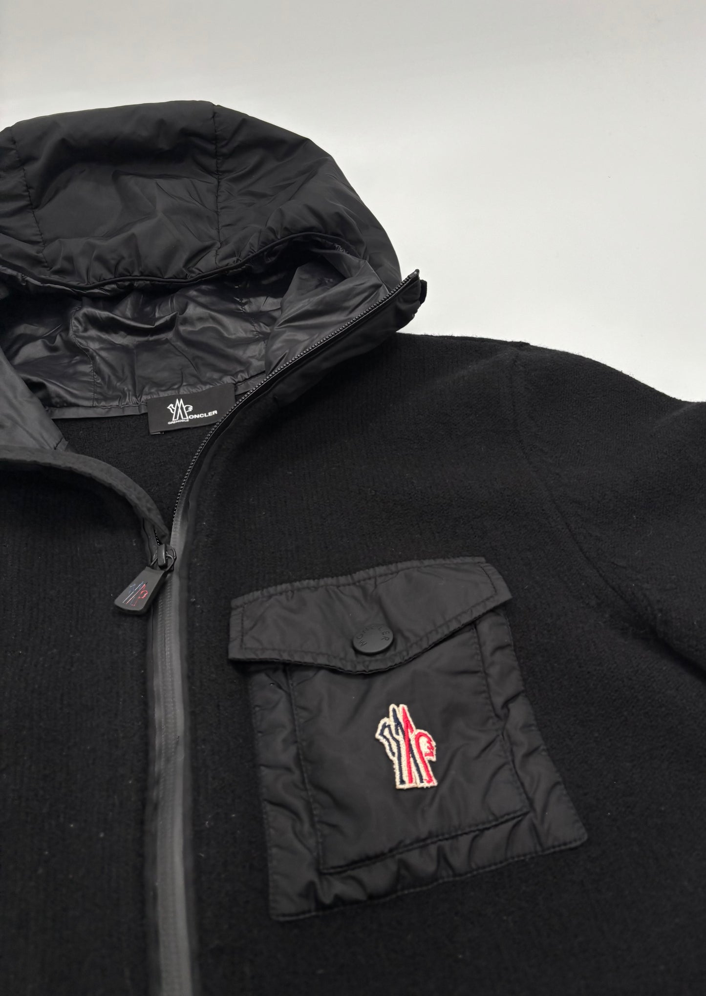 MONCLER GRENOBLE “MAGLIONE TRICOT CARDIGAN”