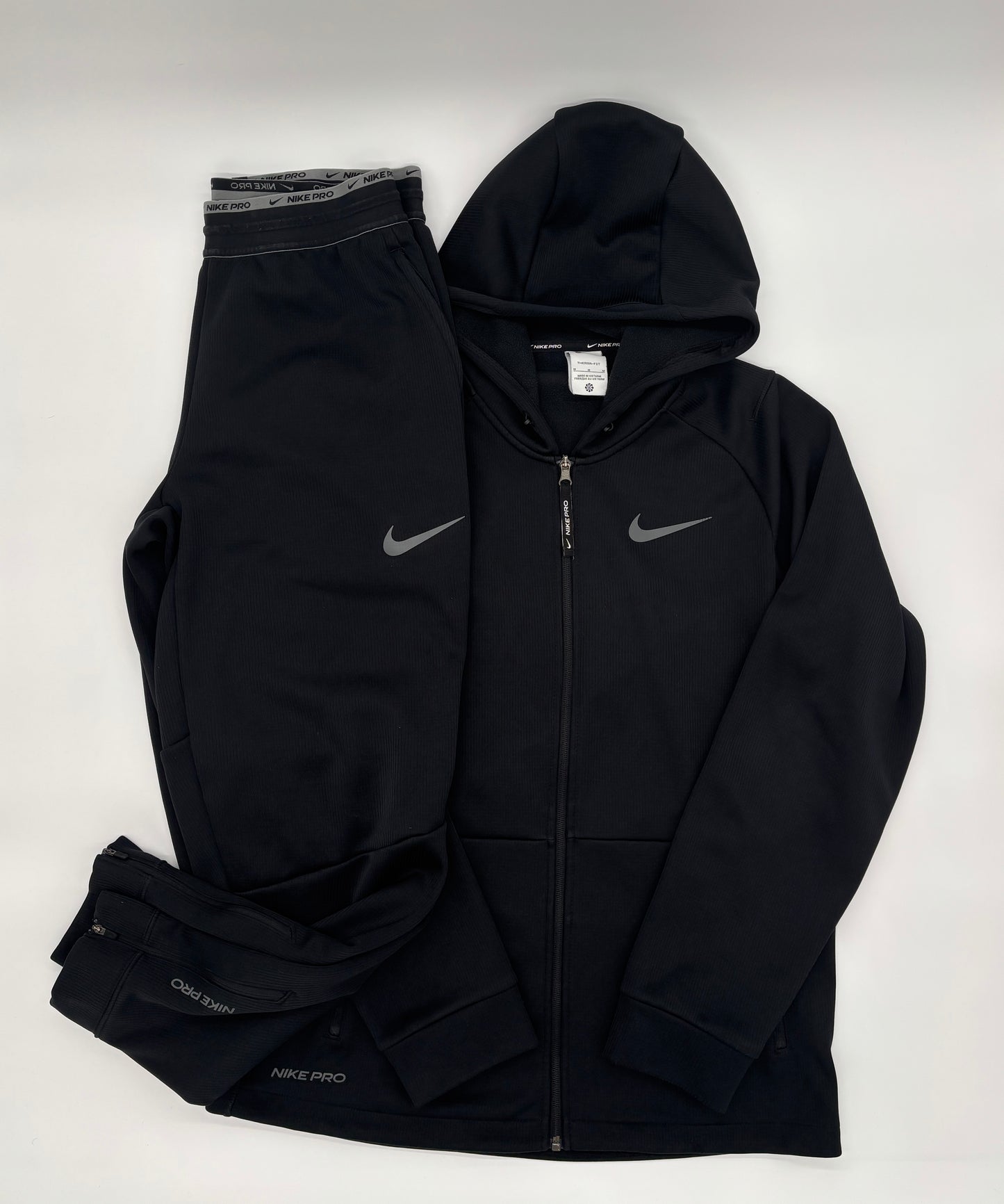 NIKE THERMA TRACKSUIT