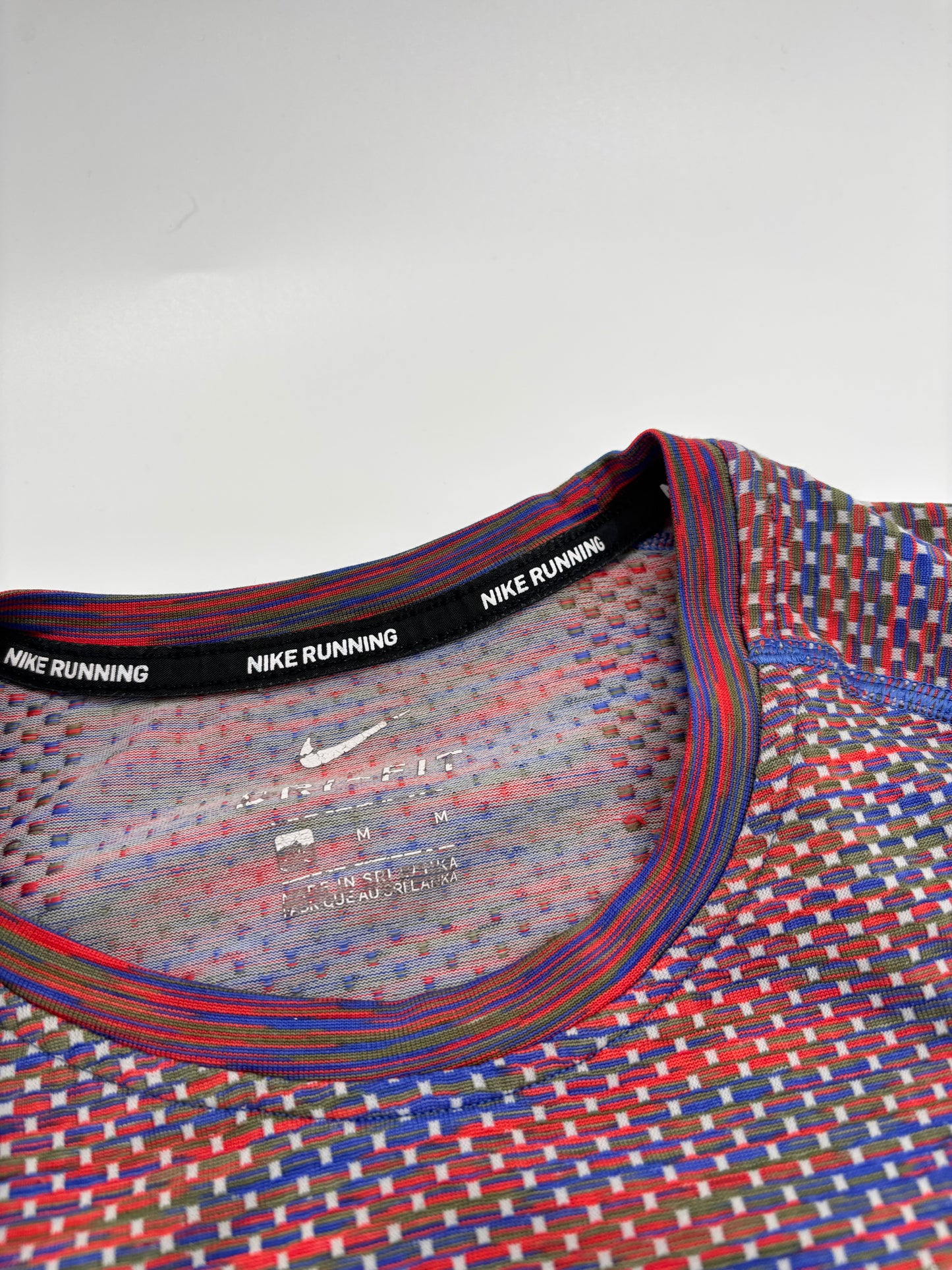 NIKE TECHKNIT T-SHIRT