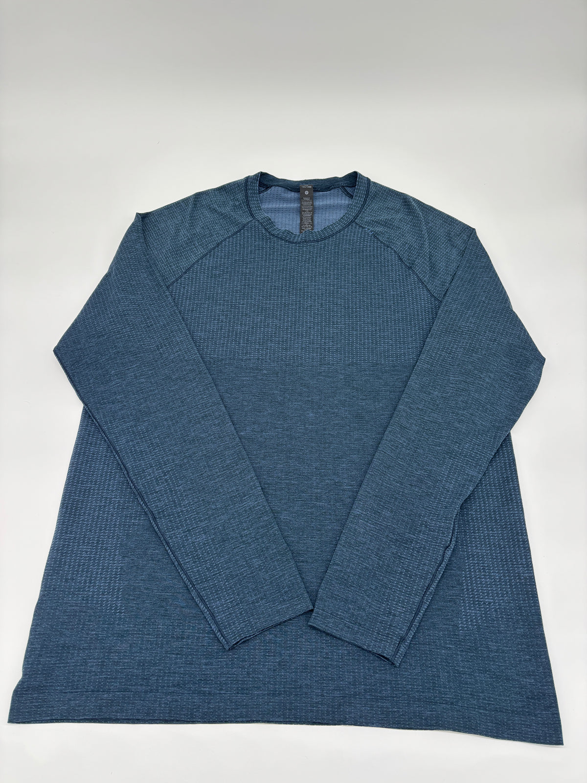 LULULEMON LONG SLEEVED TOP