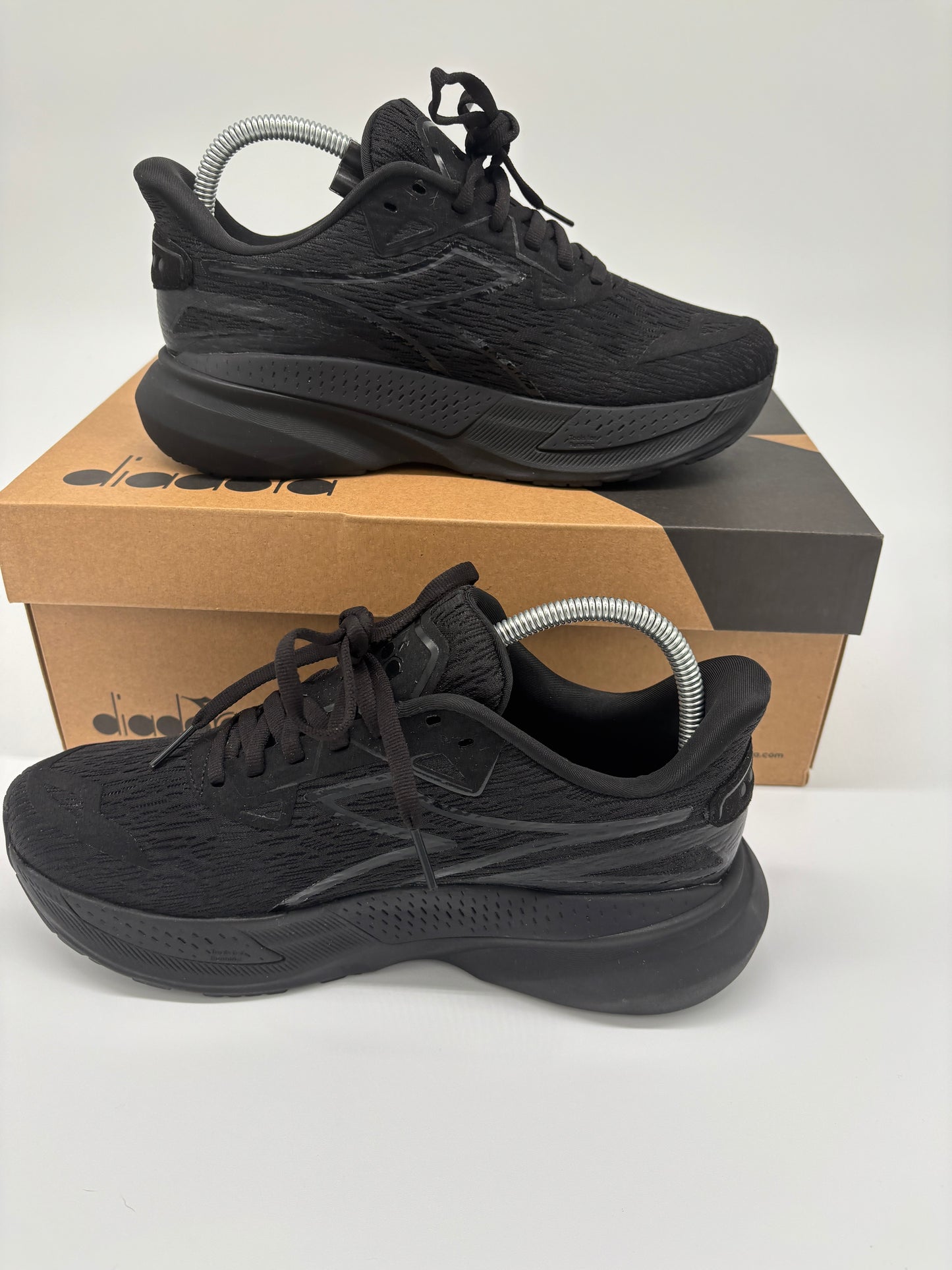 DIADORA TRAINERS