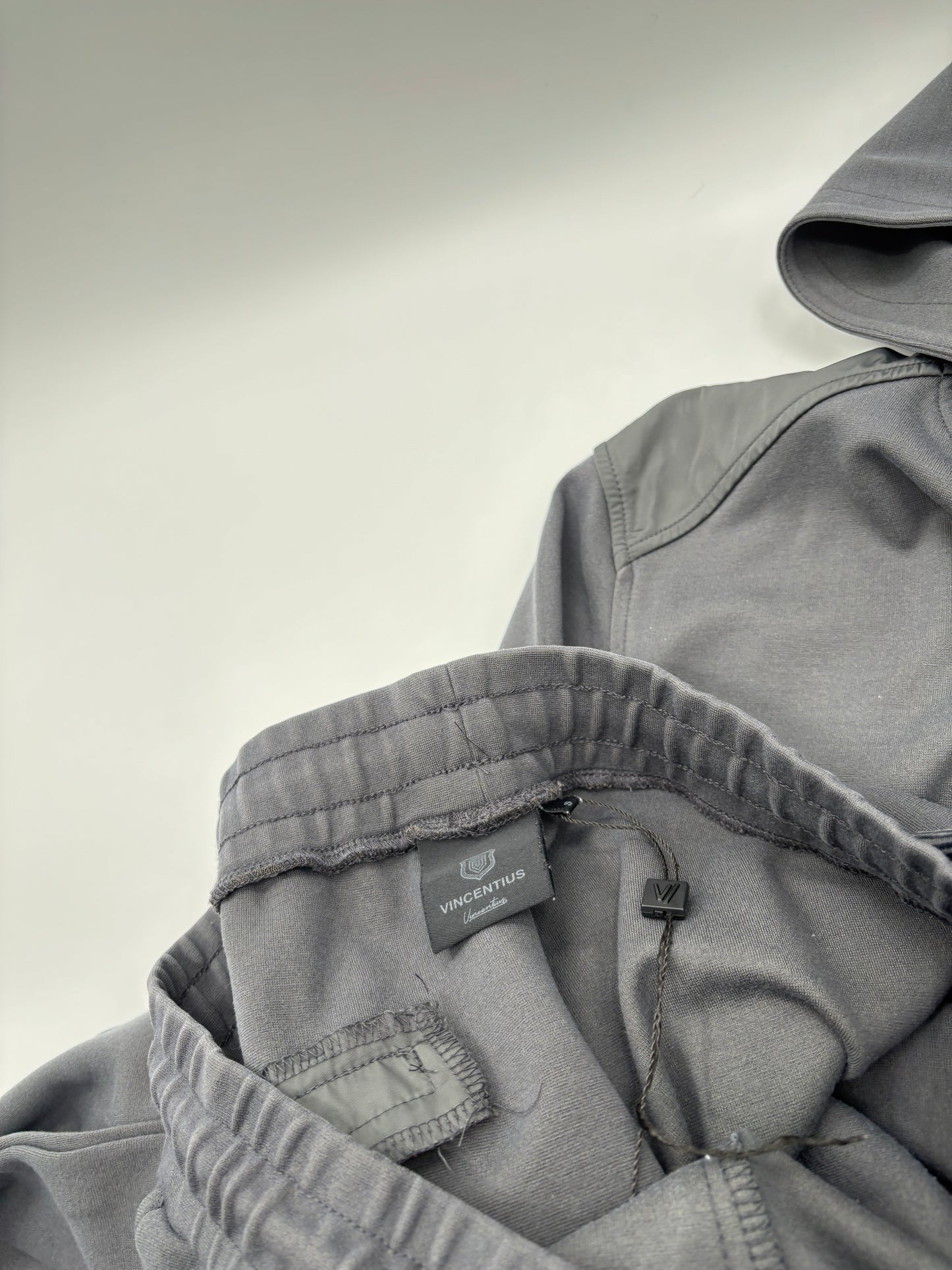 VINCENTIUS TRACKSUIT