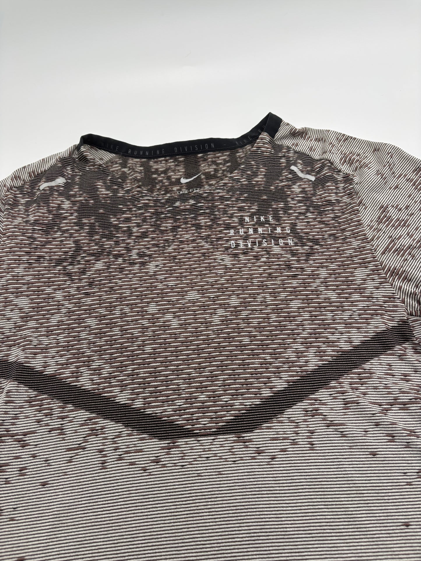 NIKE RUNNING DIVISION T-SHIRT