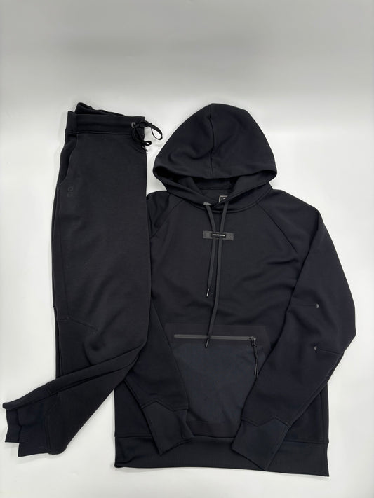 ON RUNNING TRACKSUIT