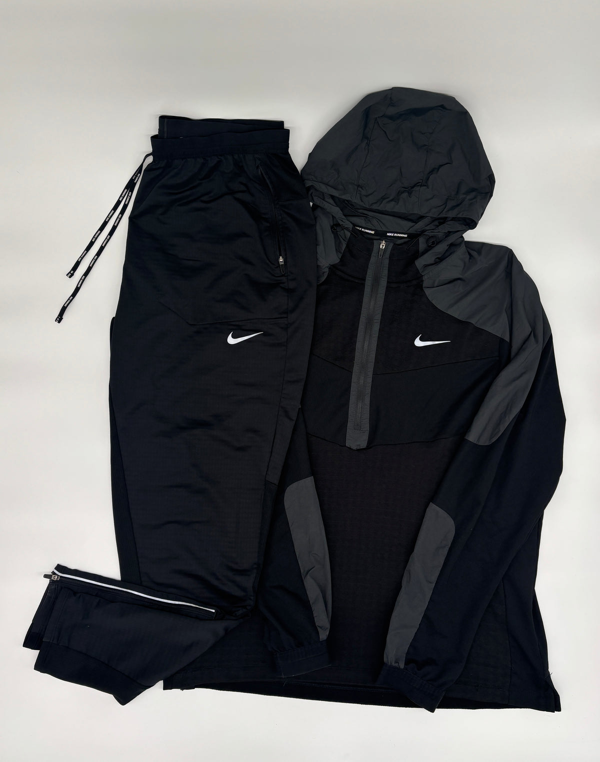 NIKE TRACKSUIT