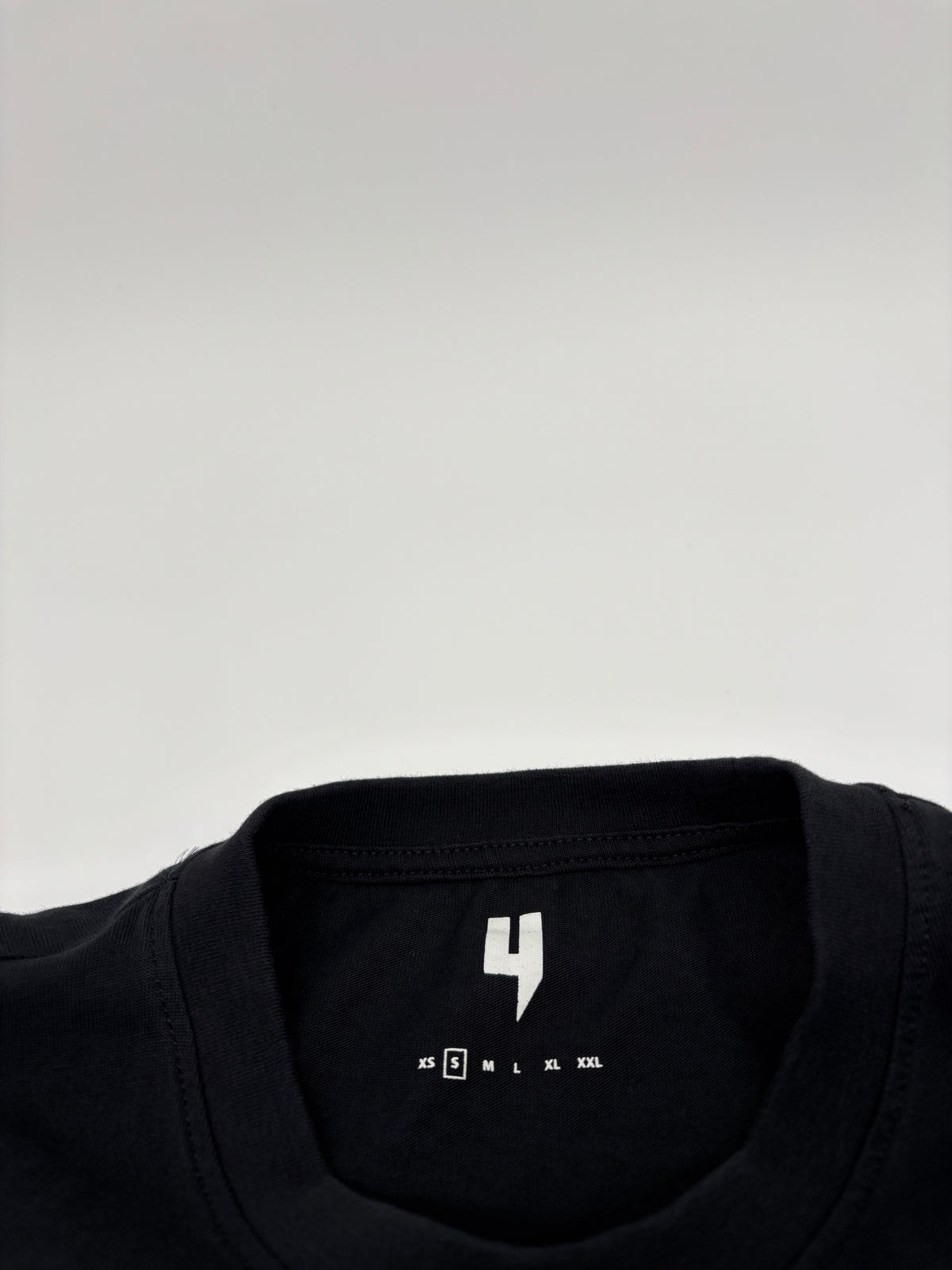 YELIR T-SHIRT